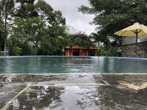 Imagen de la habitación del Hotel Ivory Falls Villa. Foto 18
