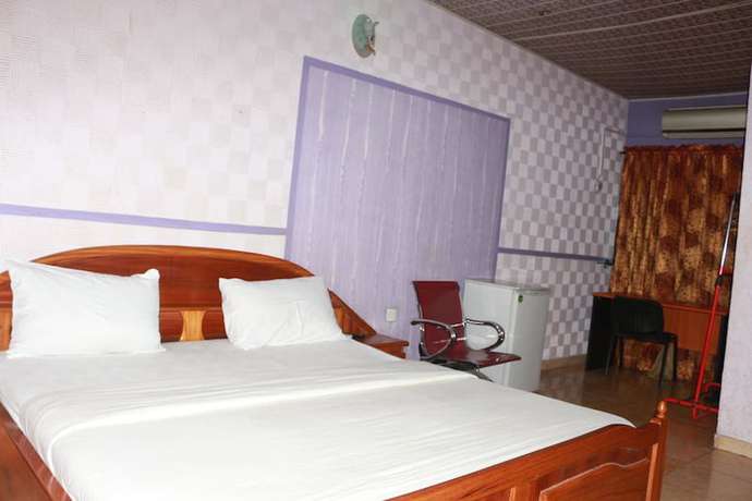 Imagen de la habitación del Hotel Ivory Place. Foto 4