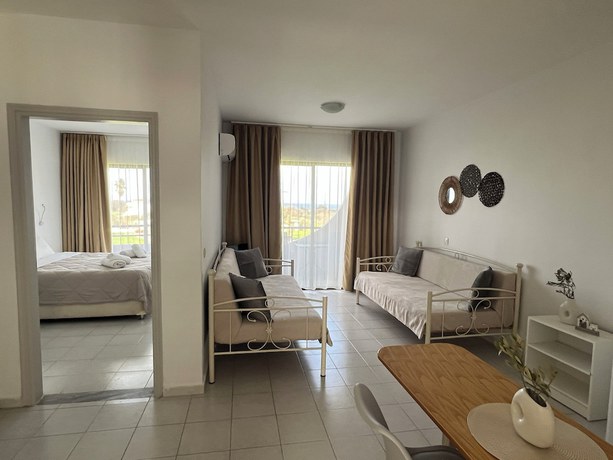 Imagen de la habitación del Hotel Ivory Serenity. Foto 2