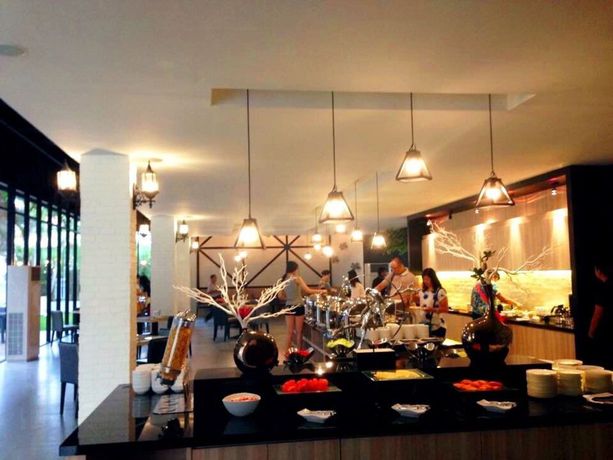 Imagen del bar/restaurante del Hotel Ivory Villa City. Foto 2