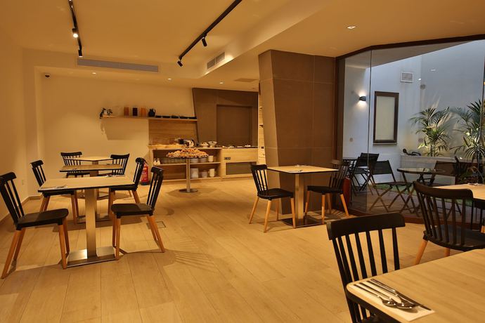 Imagen del bar/restaurante del Hotel Ivy - Adults Only. Foto 7