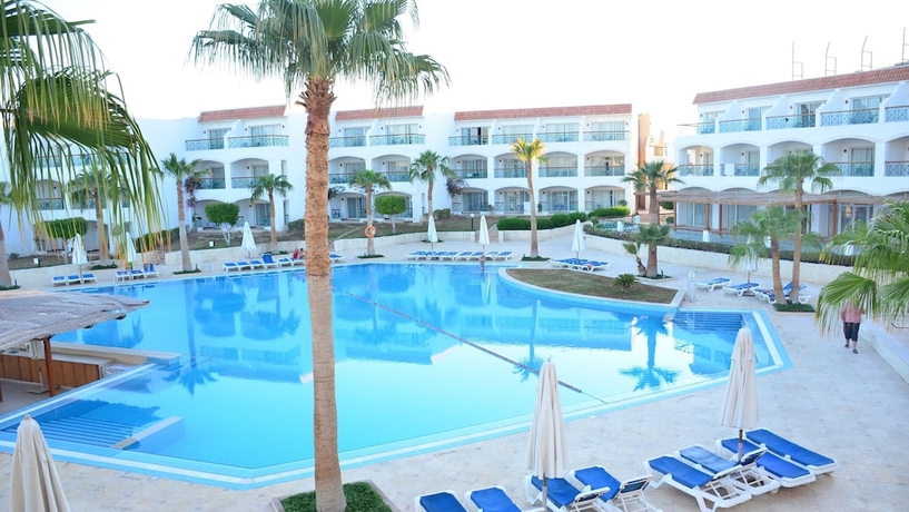 Imagen general del Hotel Ivy Cyrene Island Aqua Park Resort. Foto 1