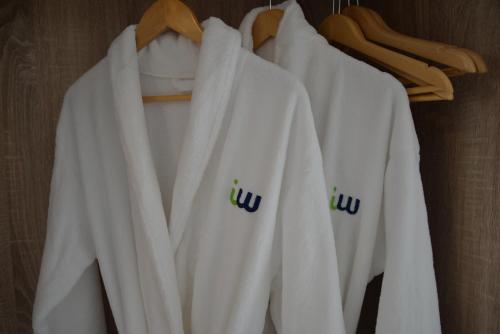 Imagen de la habitación del Hotel Iw. Foto 4