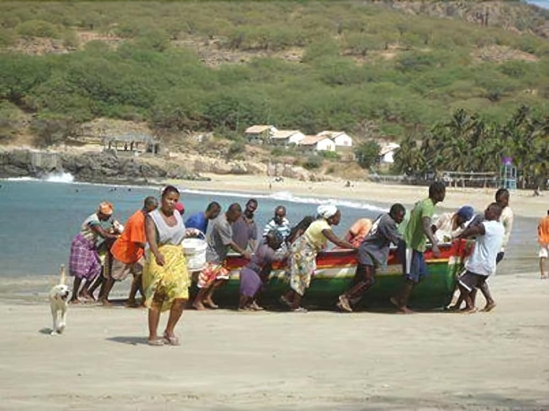 Imagen de los interiores del Hotel Ixola. Foto 16