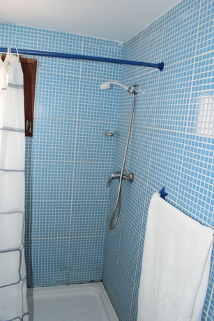 Imagen de la habitación del Hotel Ixola. Foto 15