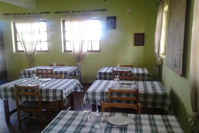 Imagen del bar/restaurante del Hotel Ixola. Foto 2