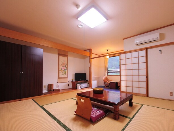 Imagen de la habitación del Hotel Iyanoyado Kazuraya. Foto 27