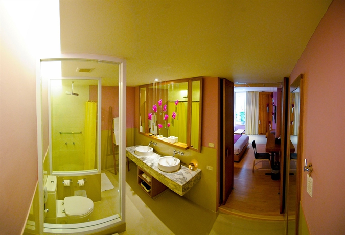 Imagen de la habitación del Hotel Iyara Beach & Plaza. Foto 7
