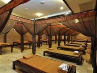 Imagen del bar/restaurante del Hotel Iyara Lake and Resort. Foto 2