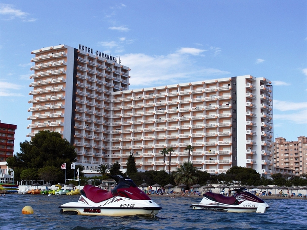 Imagen de los exteriores del Hotel Izán Cavanna. Foto 22