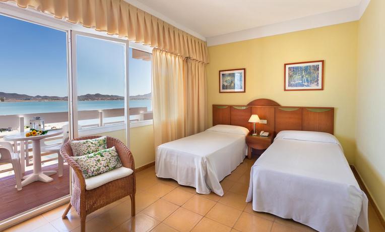 Imagen general del Hotel Izán Cavanna. Foto 13