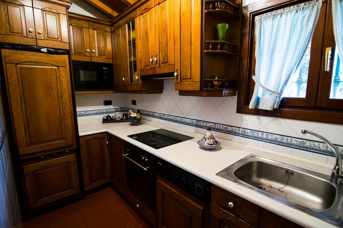 Imagen de la habitación del Hotel Izalde. Foto 16