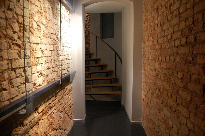 Imagen de los interiores del Hotel I'zaz. Foto 13