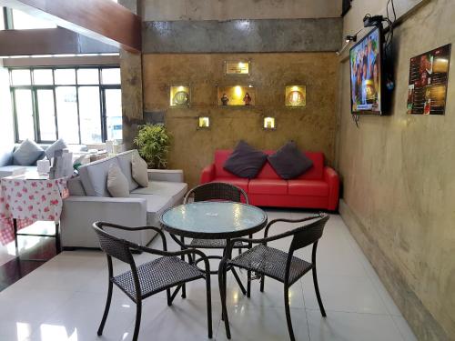 Imagen general del Hotel Izen Budget Hotel and Residence. Foto 3
