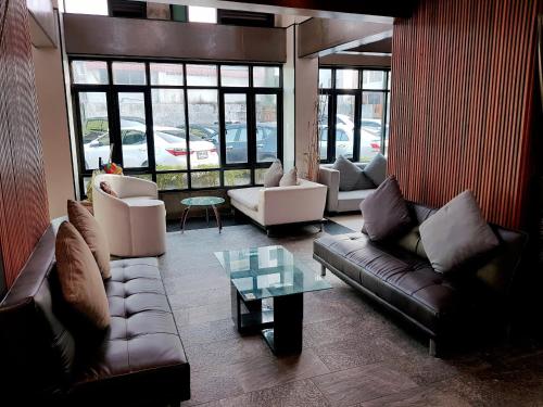 Imagen general del Hotel Izen Budget Hotel and Residence. Foto 5