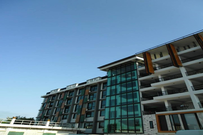Imagen de los exteriores del Hotel Izen Pure Budget And Residences. Foto 17
