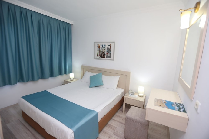 Imagen de la habitación del Hotel Izer Beach Club - All Inclusive. Foto 9