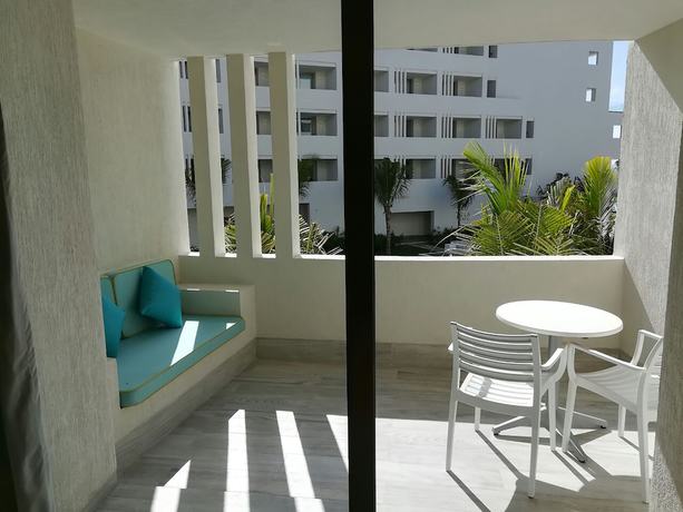 Imagen de la habitación del Hotel Izla Beach Front. Foto 7