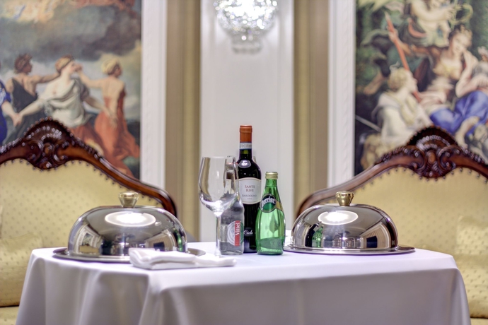 Imagen del bar/restaurante del Hotel Izmailovo Alfa. Foto 4