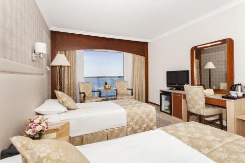 Imagen de la habitación del Hotel Izmir Palas. Foto 6