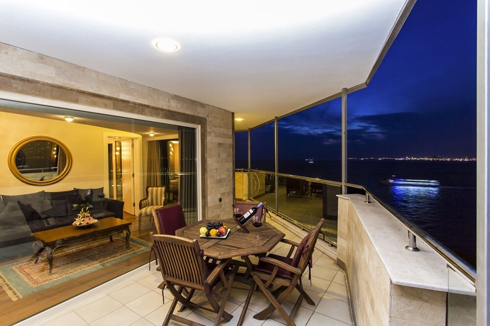 Imagen de la habitación del Hotel Izmir Palas Otel. Foto 7