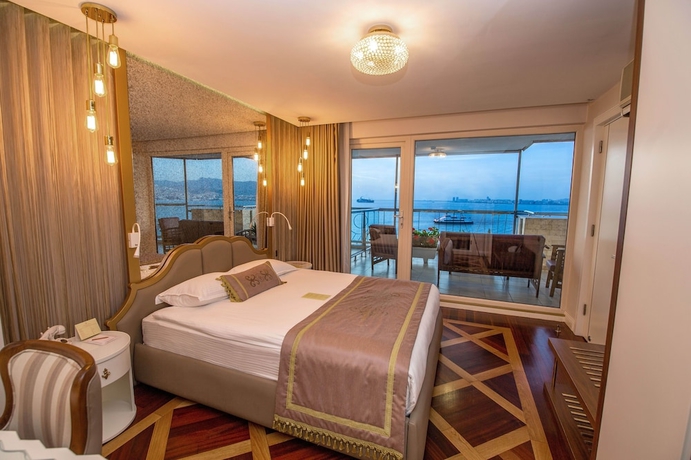 Imagen de la habitación del Hotel Izmir Palas Otel. Foto 8