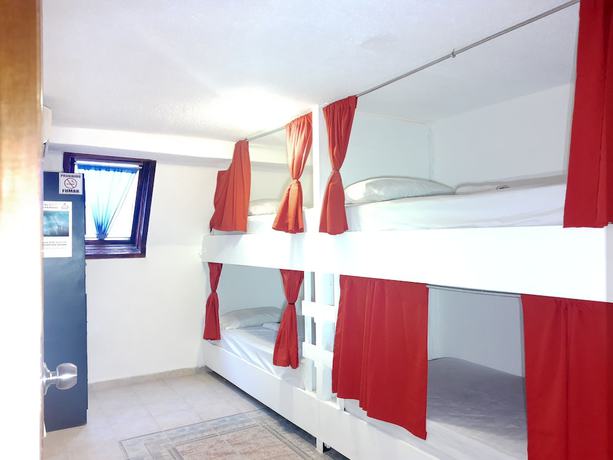 Imagen de la habitación del Hotel Izsla Suites. Foto 4