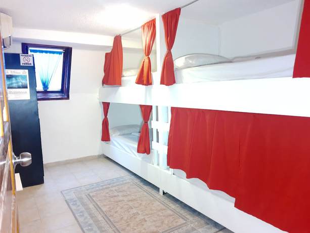 Imagen de la habitación del Hotel Izsla Suites. Foto 19