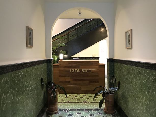 Imagen de los interiores del Hotel Izta 54. Foto 19