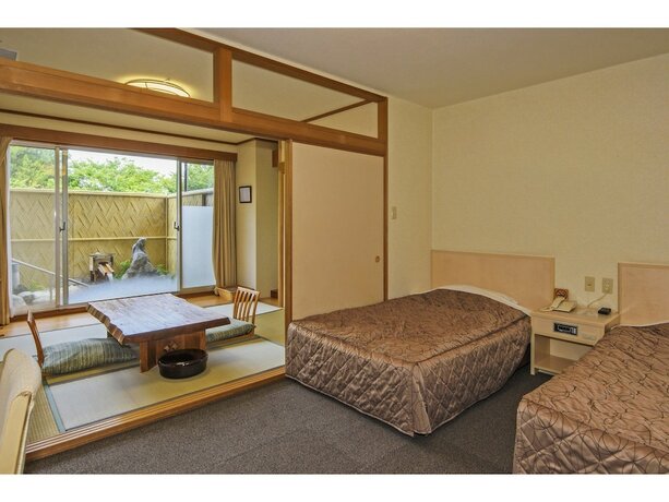 Imagen de la habitación del Hotel Izu Azuma. Foto 30