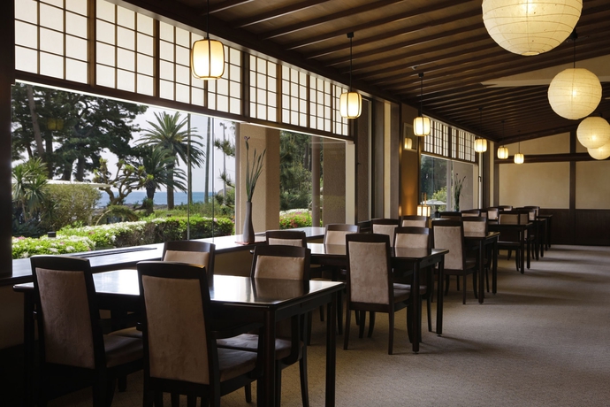 Imagen del bar/restaurante del Hotel Izu Imaihama Tokyu. Foto 4
