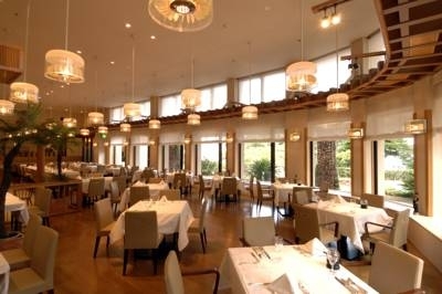 Imagen del bar/restaurante del Hotel Izu Imaihama Tokyu Resort. Foto 2