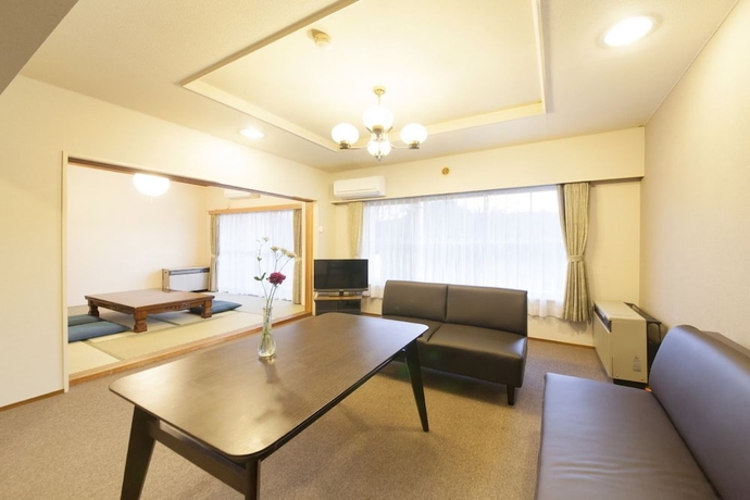 Imagen de la habitación del Hotel Izu Ippekiko Lakeside Terrace. Foto 6