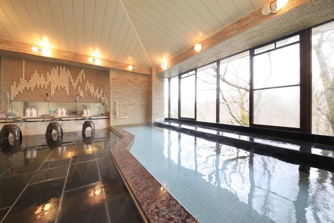 Imagen de la piscina del Hotel Izu Ippekiko Lakeside Terrace. Foto 18