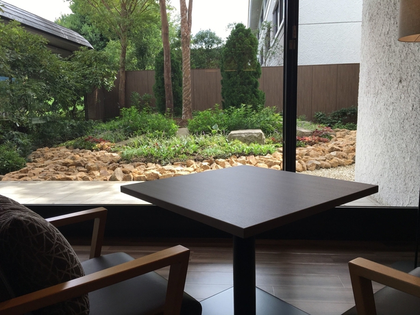 Imagen de los interiores del Hotel Izu Marriott Shuzenji. Foto 18