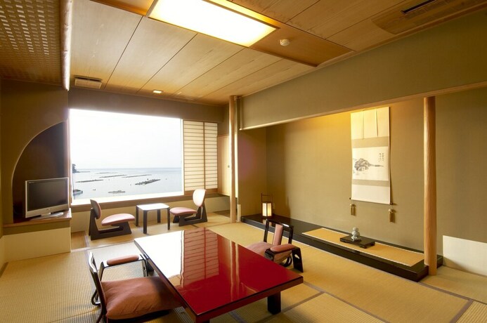 Imagen de la habitación del Hotel Izu Mitsuhama Syoutoukan. Foto 18