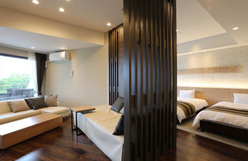 Imagen de los interiores del Hotel Izukogen Wanwan Paradise and Cottage. Foto 16