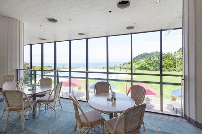 Imagen de los interiores del Hotel Izukyu. Foto 14