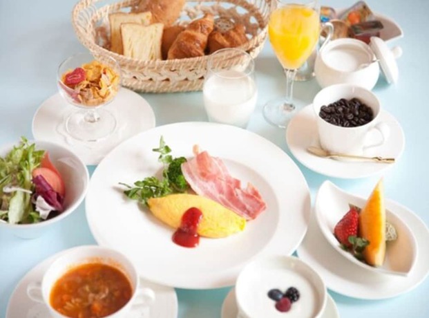 Imagen del bar/restaurante del Hotel Izumigo Kiyosato Kogen. Foto 10