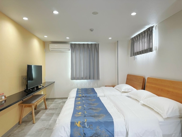 Imagen de la habitación del Hotel Izumisano Home. Foto 15
