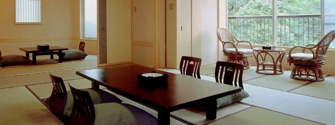Imagen de la habitación del Hotel Izunagaoka Onsen Futaba. Foto 9