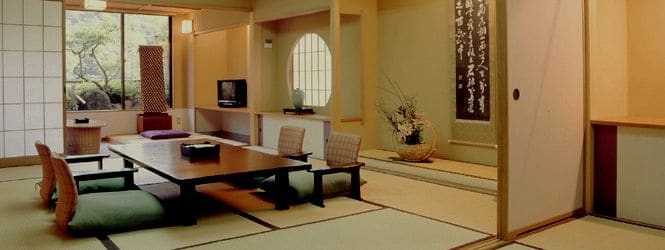 Imagen de la habitación del Hotel Izunagaoka Onsen Futaba. Foto 11