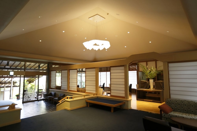 Imagen de los interiores del Hotel Izunagaokaonsen Yumegurinoyado Yoshiharu. Foto 19