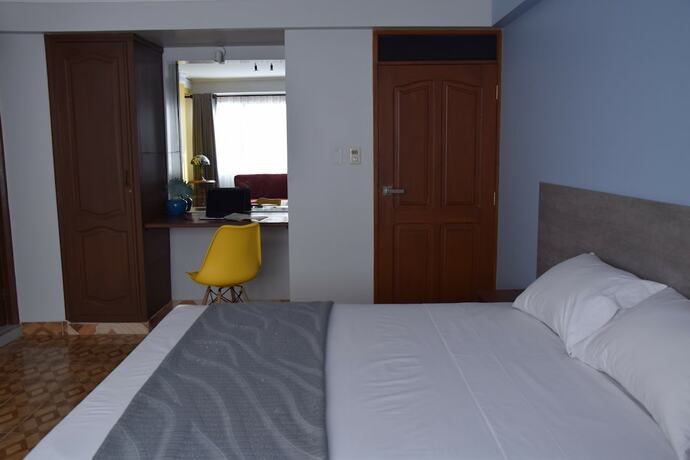 Imagen general del Hotel Izza. Foto 3