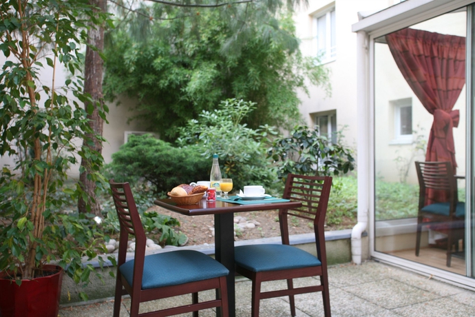 Imagen de los exteriores del Hotel Izzy By Happyculture. Foto 13