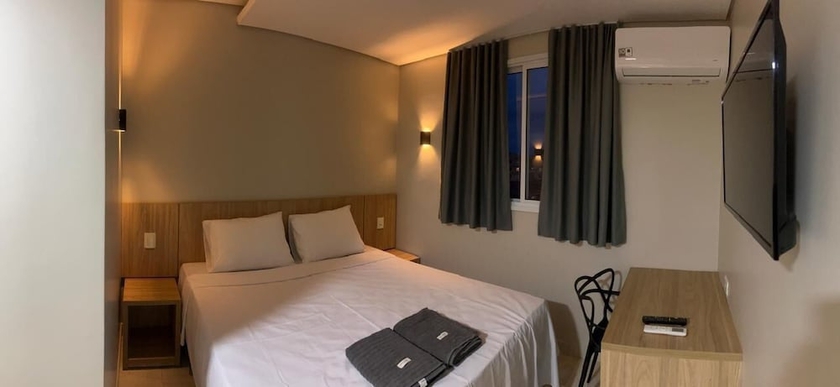 Imagen de la habitación del Hotel Izzy. Foto 5