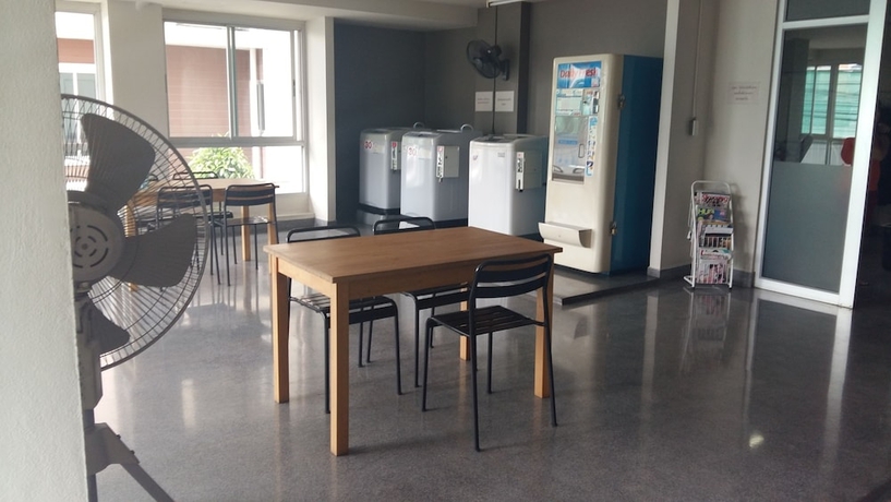 Imagen de los interiores del Hotel J 168 Living. Foto 19