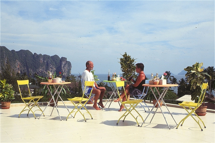 Imagen de los exteriores del Hotel J Apartment. Foto 15
