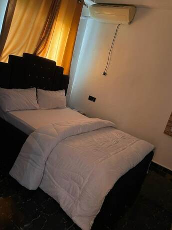 Imagen de la habitación del Hotel J CLAY HOTELS AND SUITES. Foto 16