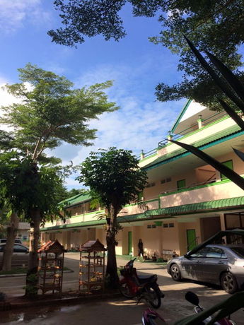 Imagen de la habitación del Hotel J Holiday Inn. Foto 7